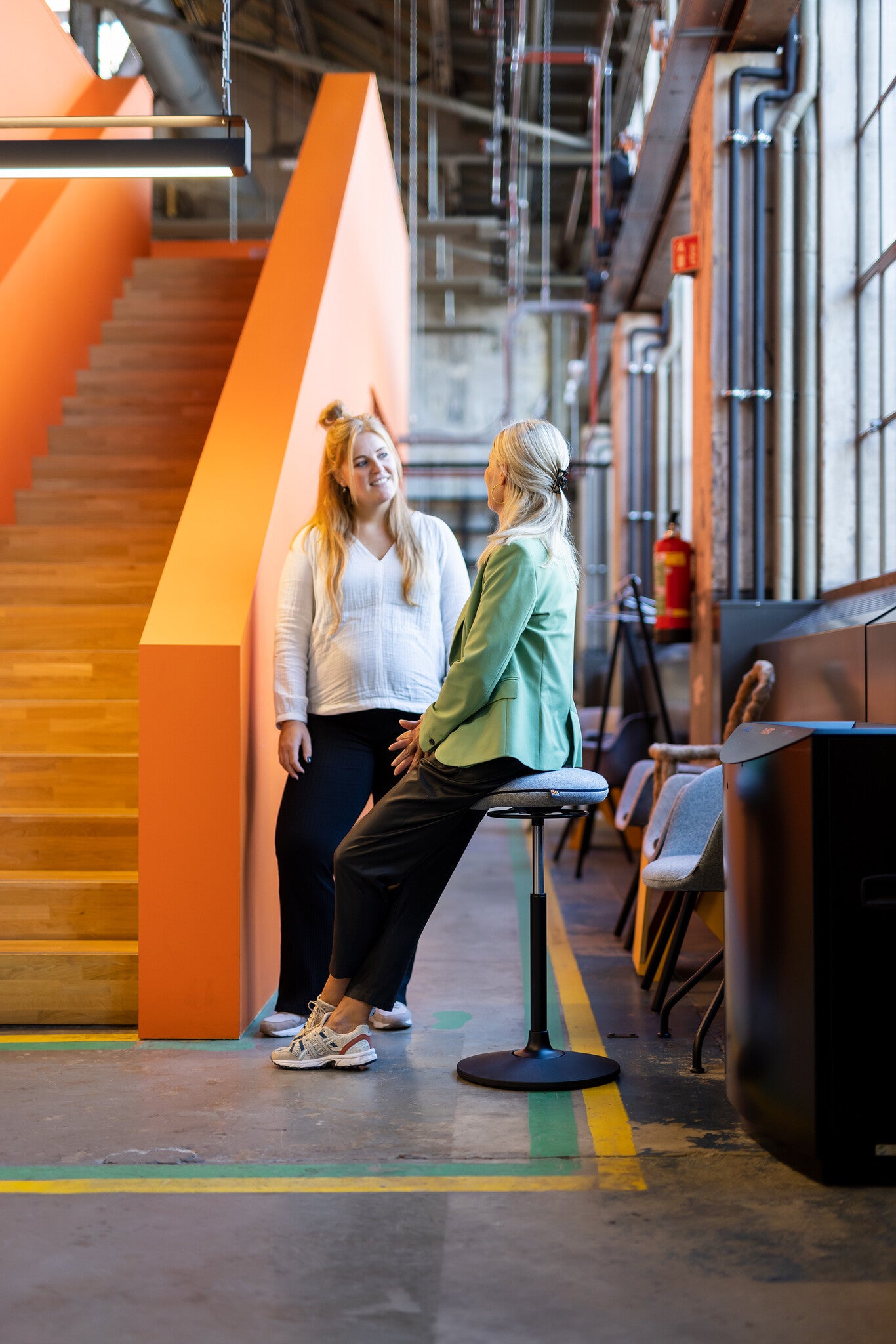 BUUR Steady zit-sta kruk