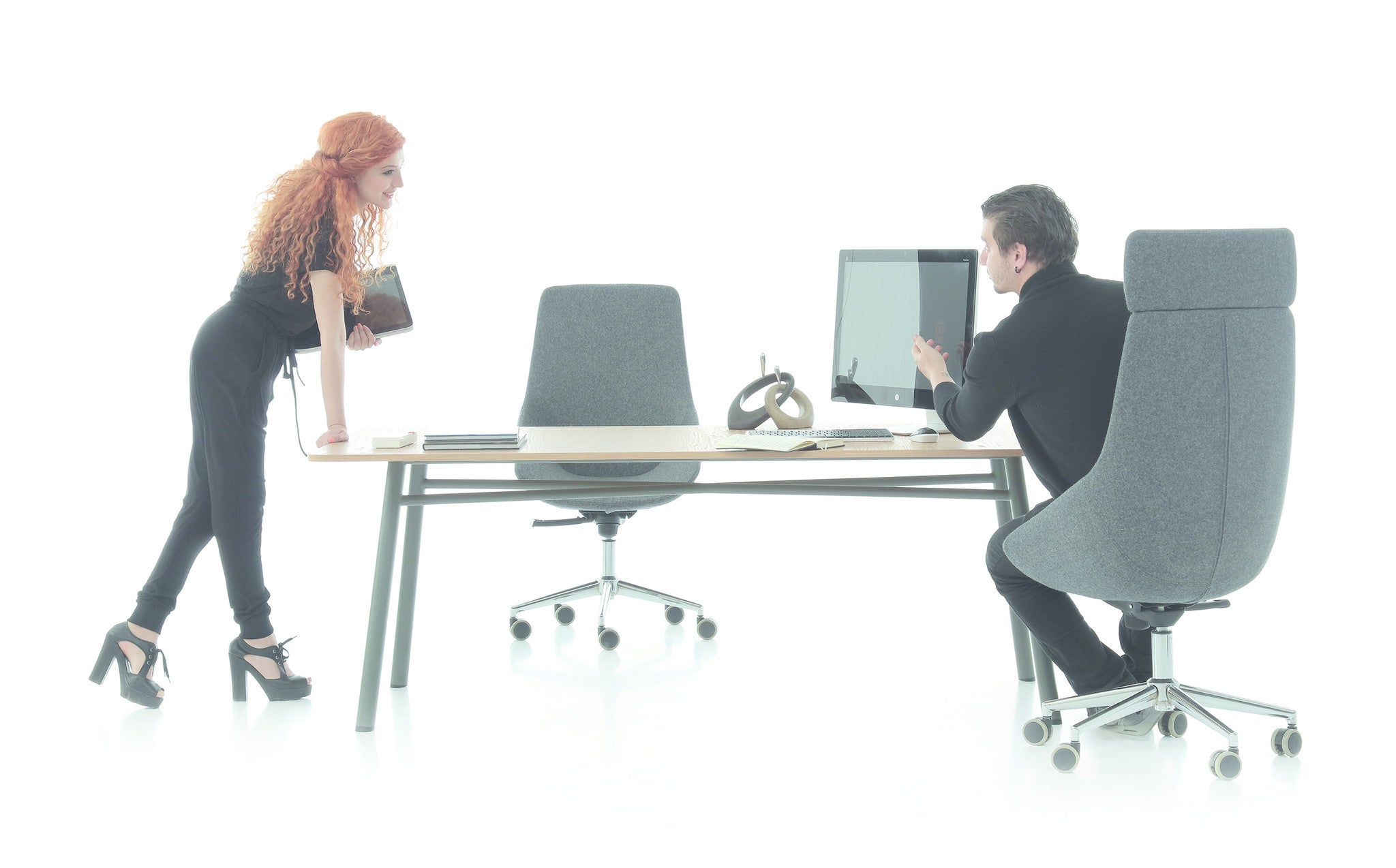 Vergaderstoel Jay met wieltjes en hoge rug